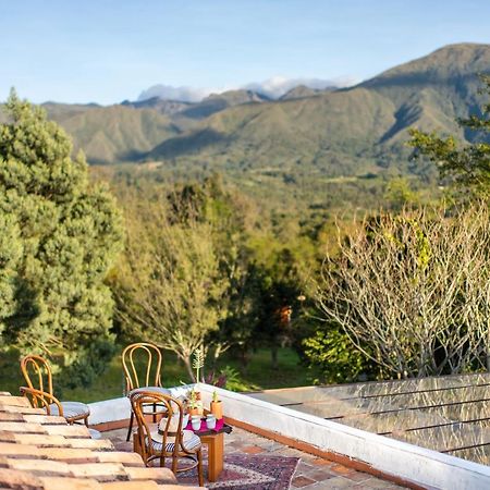 Отель Passadhi Ayurveda & Yoga Retreat Вилья-де-Лейва Экстерьер фото