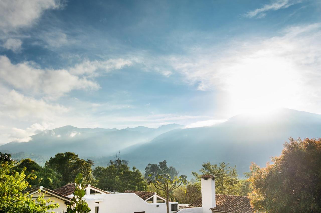 Отель Passadhi Ayurveda & Yoga Retreat Вилья-де-Лейва Экстерьер фото